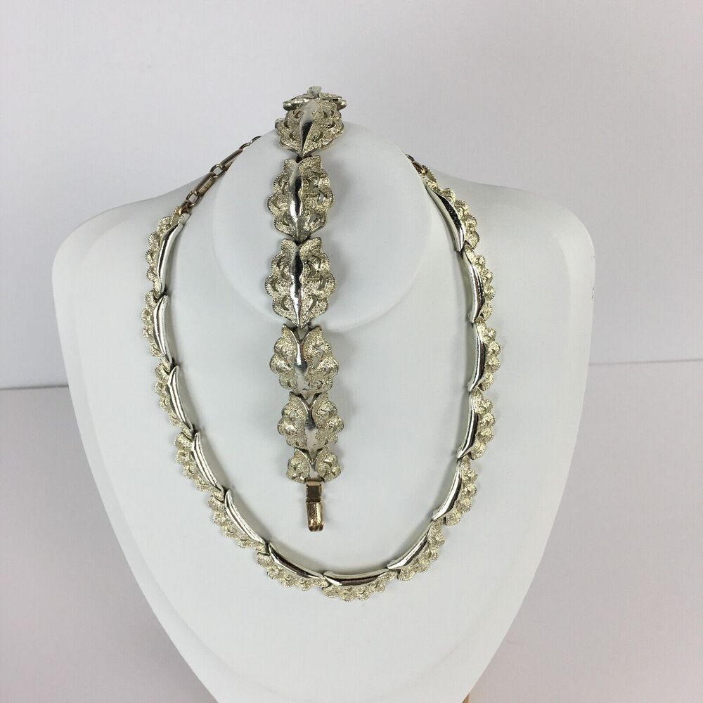 Vintage Coro Signed Silver Tone Swirls Statement Necklace and Bracelet Set of 2 - Picture 5 of 16
